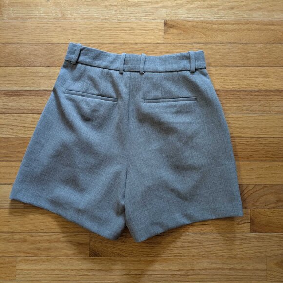 Aritzia Babaton Pleated High Waisted Tailored Short Dark Grey Size 4 - Picture 3 of 5